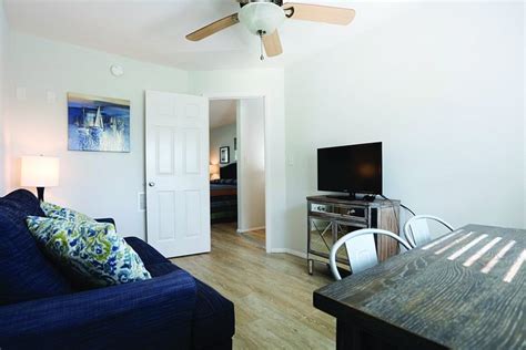 Southwinds Resort Rooms: Pictures & Reviews .